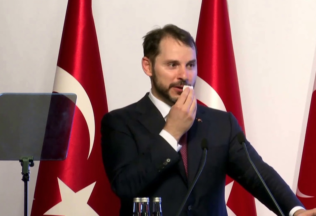 Gencebay Başkan Erdoğana hakareti kabul etmedi Gencebay Başkan Erdoğana hakareti kabul etmedi