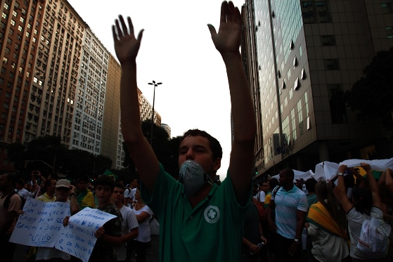 brasil_manifest_201310.jpg