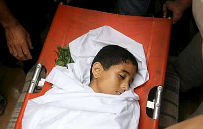 gaza_boy_footballer_killed_by_israel_400.jpg