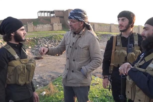 141223_dvo_journalist_isis1_16x9_992.jpg