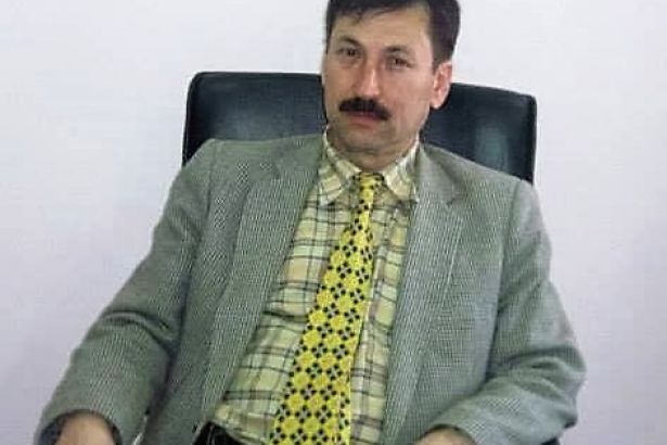Yobazlar rahat durmuyor: Müdür'den 'Örtüsüz kadın perdesiz eve benzer paylaşımı!