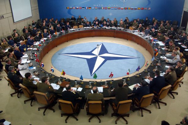 Rus Dışişleri: NATO ihtiyaç halinde kullanmak için Avrupa’da üs kuruyor Rus Dışişleri: NATO ihtiyaç halinde kullanmak için Avrupa’da üs kuruyor
