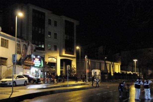 AKP İstanbul İl Binasına Silahlı Saldırı
