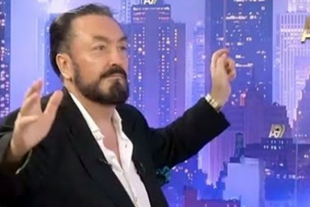 Adnan Oktar ile ilgili görsel sonucu