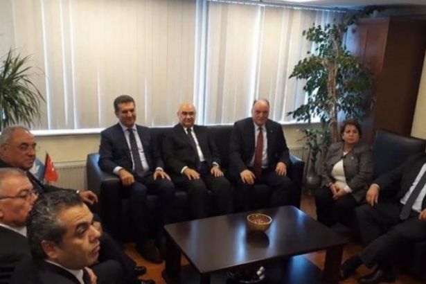 Efeler Yalnız Oynuyor Efeler Yalnız Oynuyor