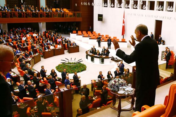 Meclis önünde başkanlık protestosu çağrısı Meclis önünde başkanlık protestosu çağrısı