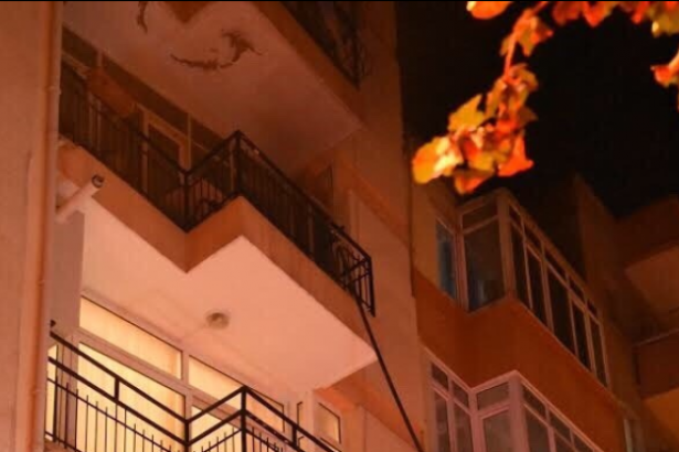 Sigara izmariti evi yaktı ile ilgili görsel sonucu