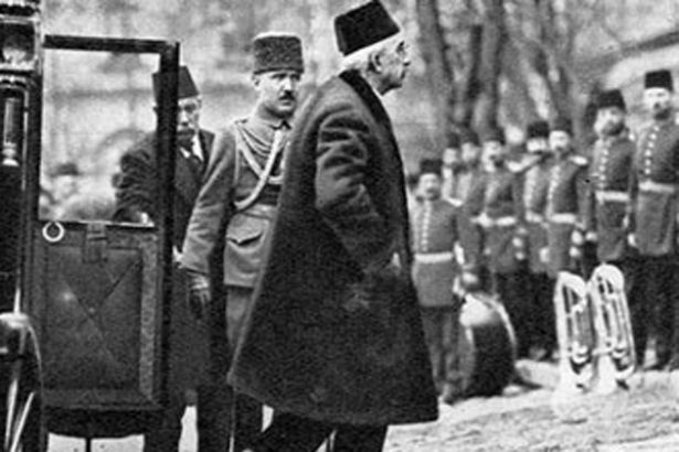 Résultat de recherche d'images pour "Mustafa Kemal’in notlarında Vahdettin: Aşağılık, yaratık…"