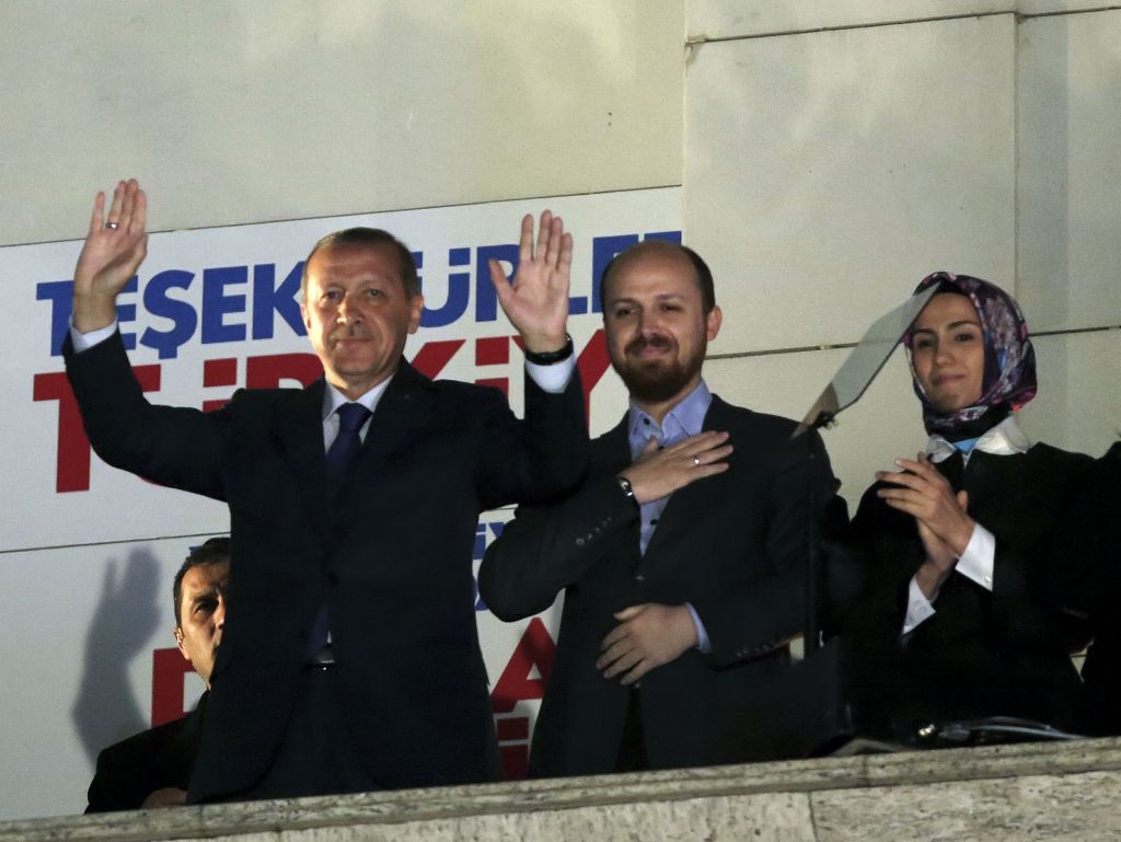 Gencebay Başkan Erdoğana hakareti kabul etmedi Gencebay Başkan Erdoğana hakareti kabul etmedi
