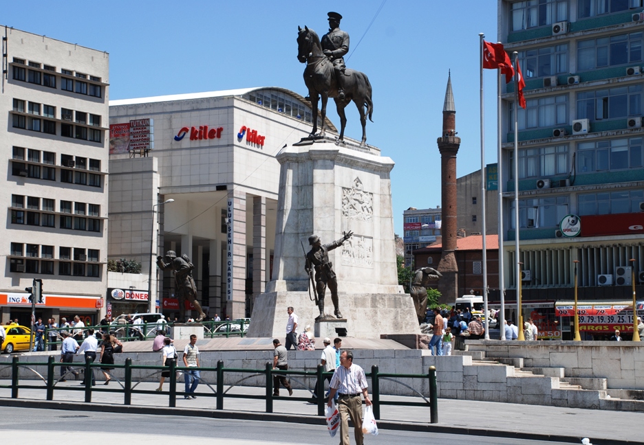 Ankara Ulus�taki meydan projesine iptal soL Haber Portalı