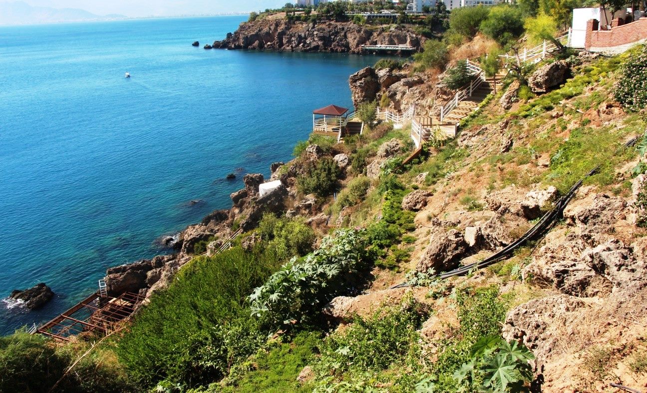 Antalya’da falezlere 15 kat, 60 metrelik imar izni yargıya taşındı!