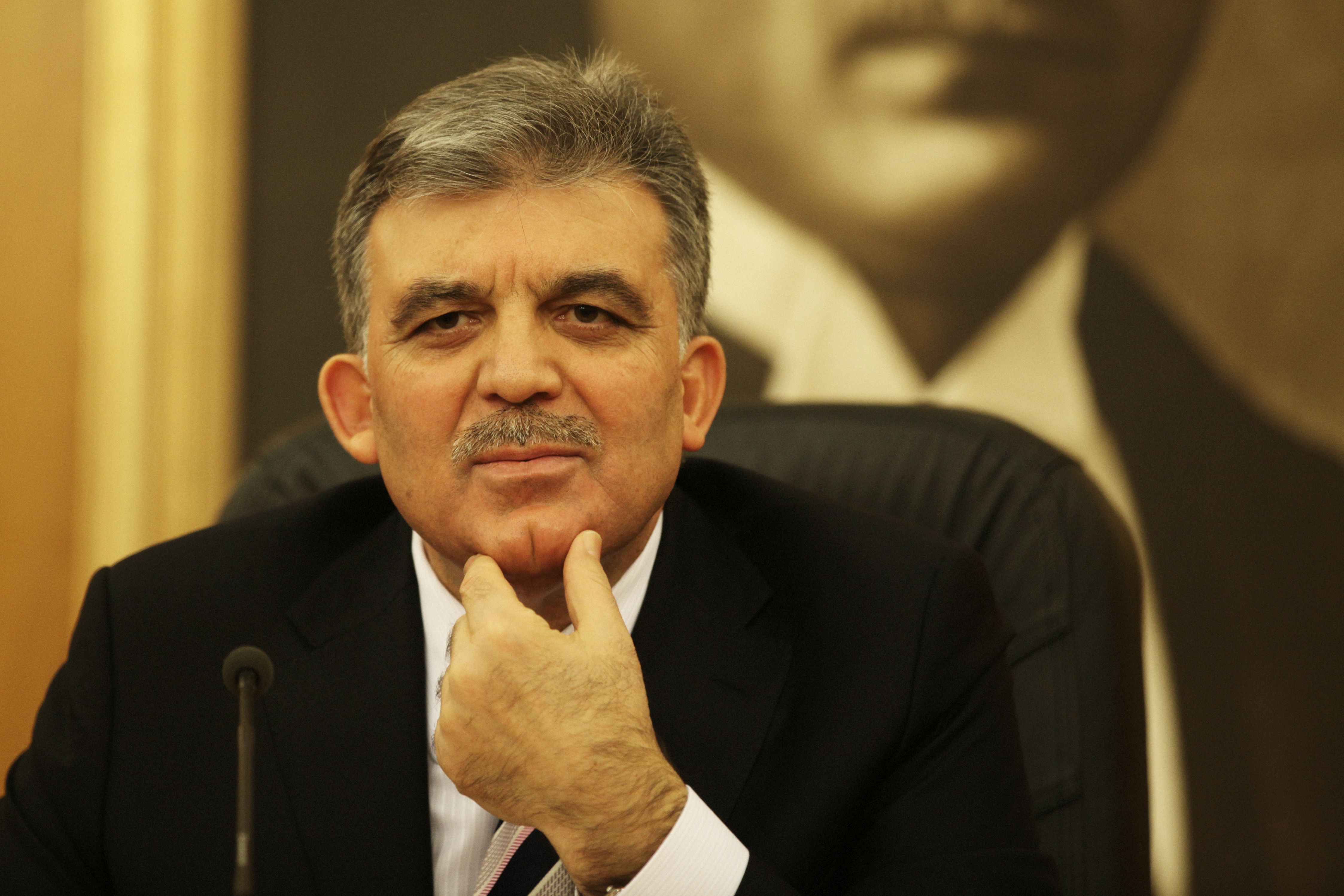 'İktidarın önemli isimleri son dönemde Abdullah Gül'le görüşüyor' | soL ...