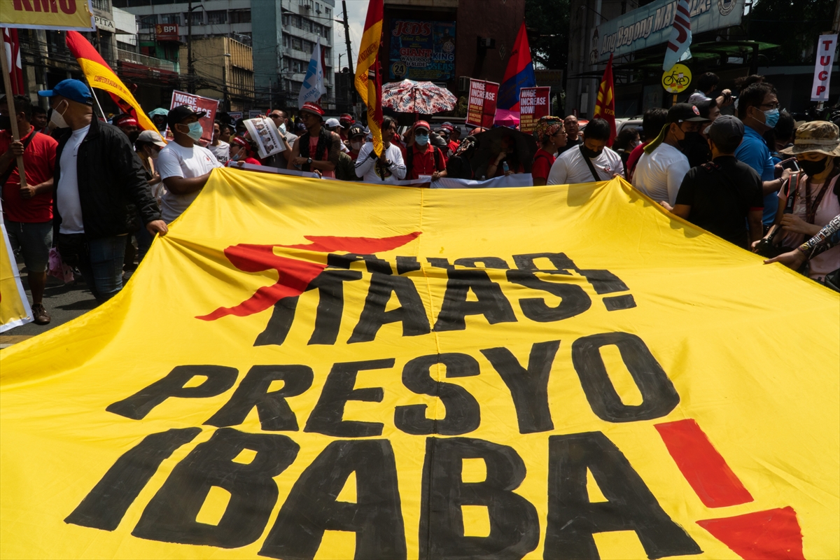 Filipinlerde 1 Mayıs: ABD ile 'ittifak' protesto edildi - Resim : 2