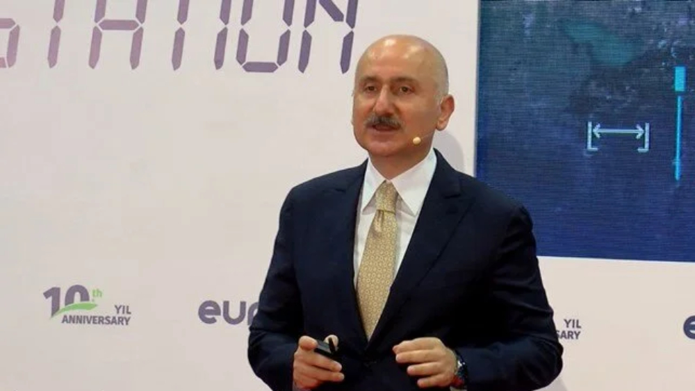 Eski Bakan Karaismailoğlu: Ankara-İstanbul'u 80 dakikaya düşürüyoruz ...