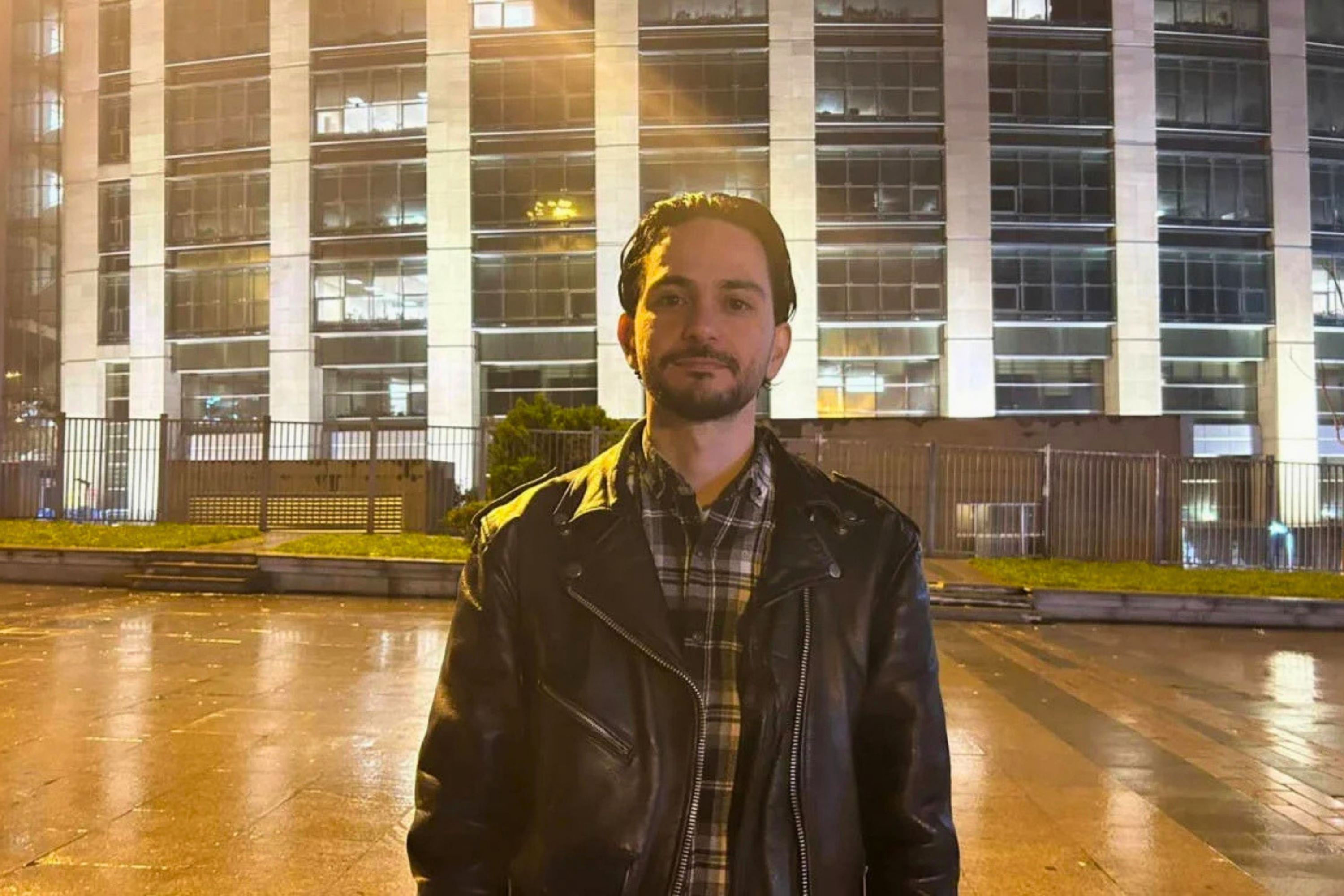 Gazeteci Furkan Karabay hakkındaki ev hapsi kararı kaldırıldı