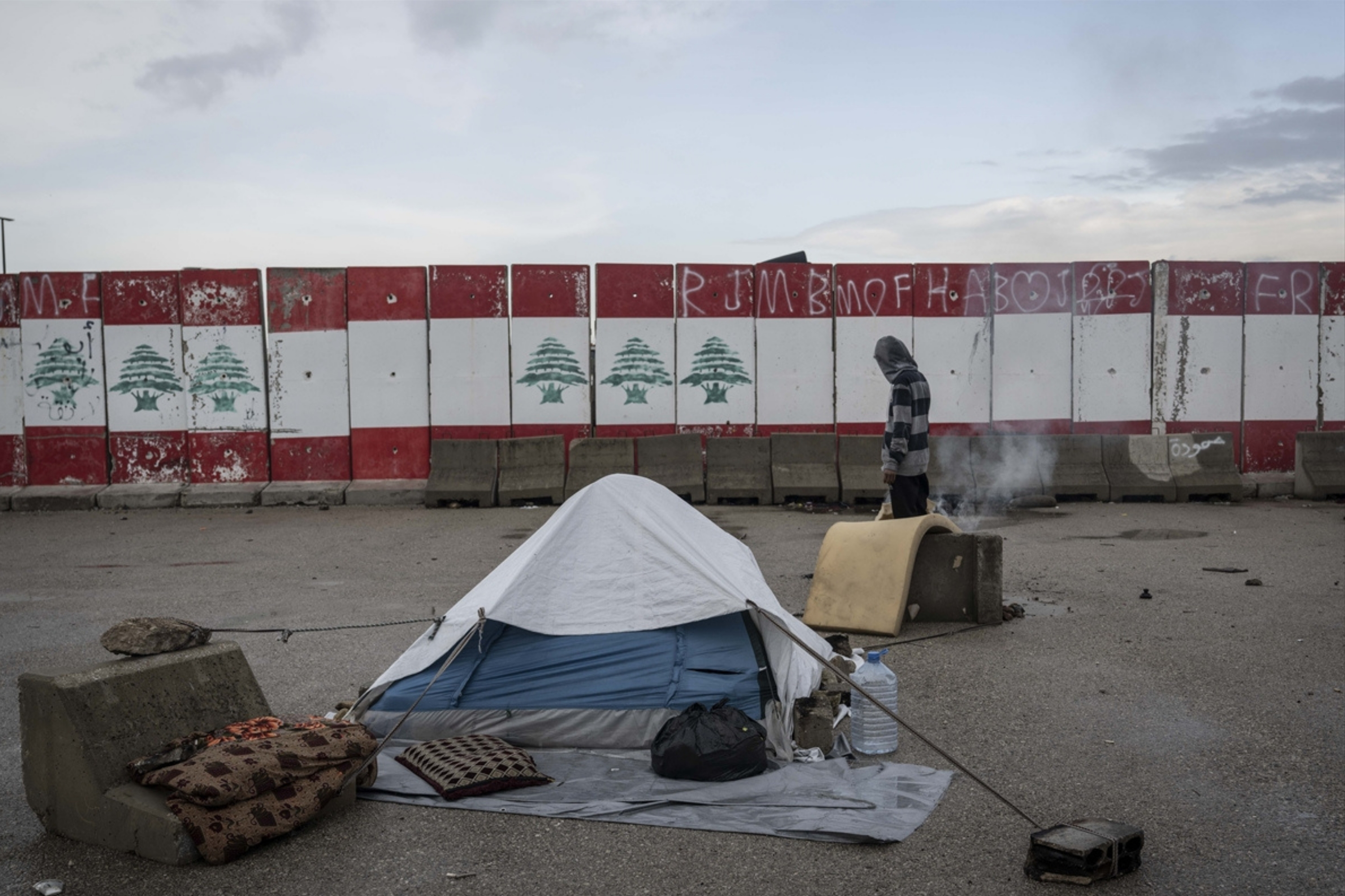 İsrail'in karadan ve havadan saldırıları sürüyor, Hizbullah karşılık veriyor