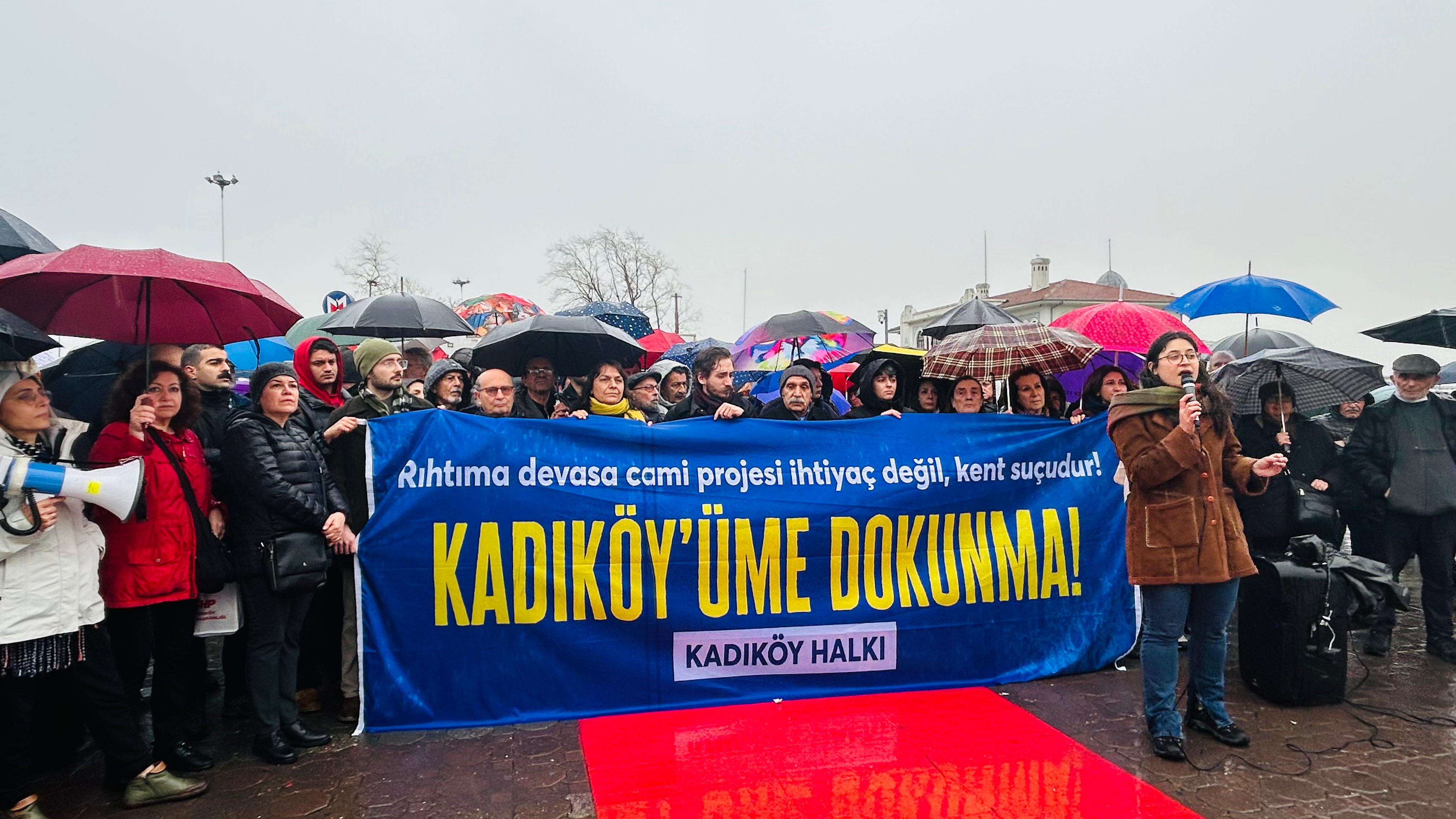 Kadıköy Rıhtımı’nda cami dayatmasına geçit yok: 'Kent suçuna izin vermeyeceğiz!'
