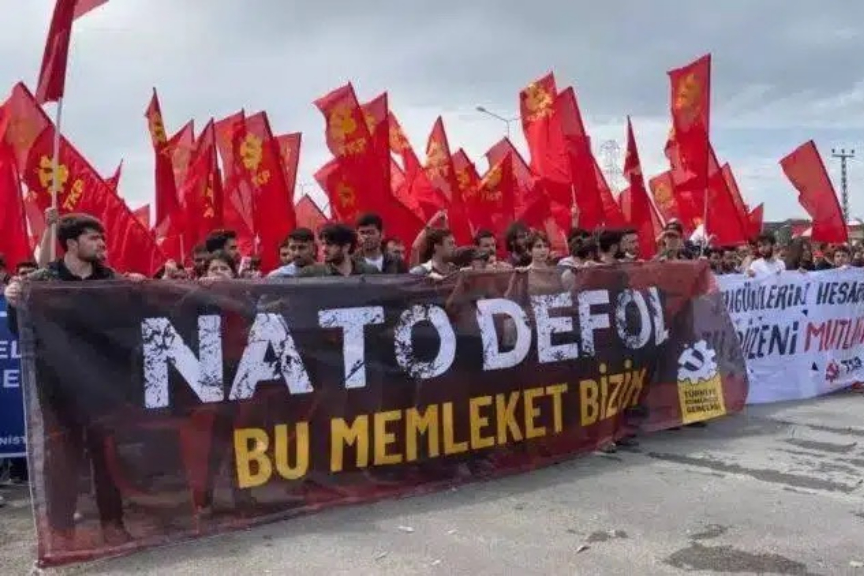 TKP'den NATO’ya yanıt: 'Burada hiç hoş karşılanmayacaksınız!'