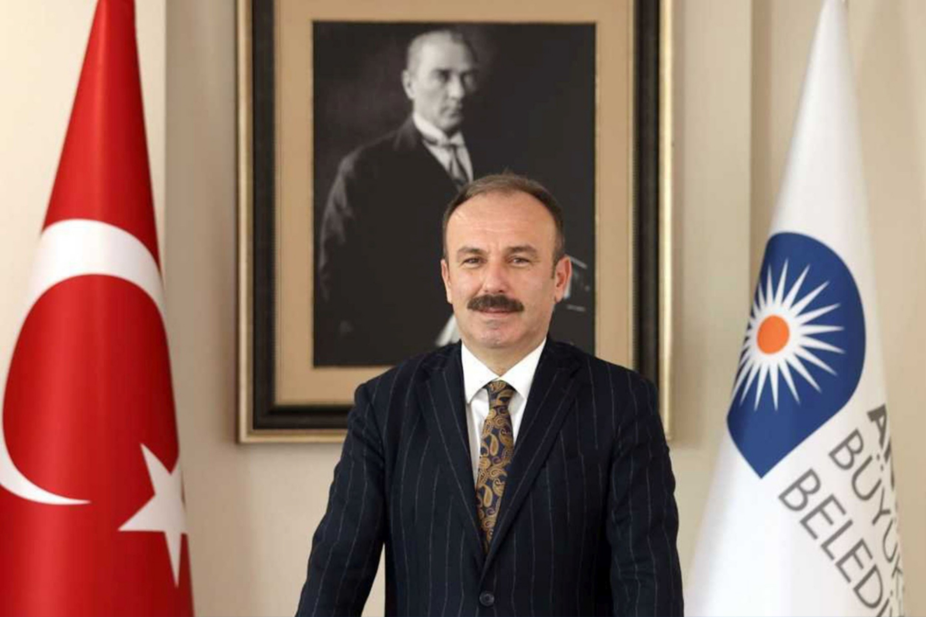 Muhittin Böcek'in başdanışmanı gözaltına alındı