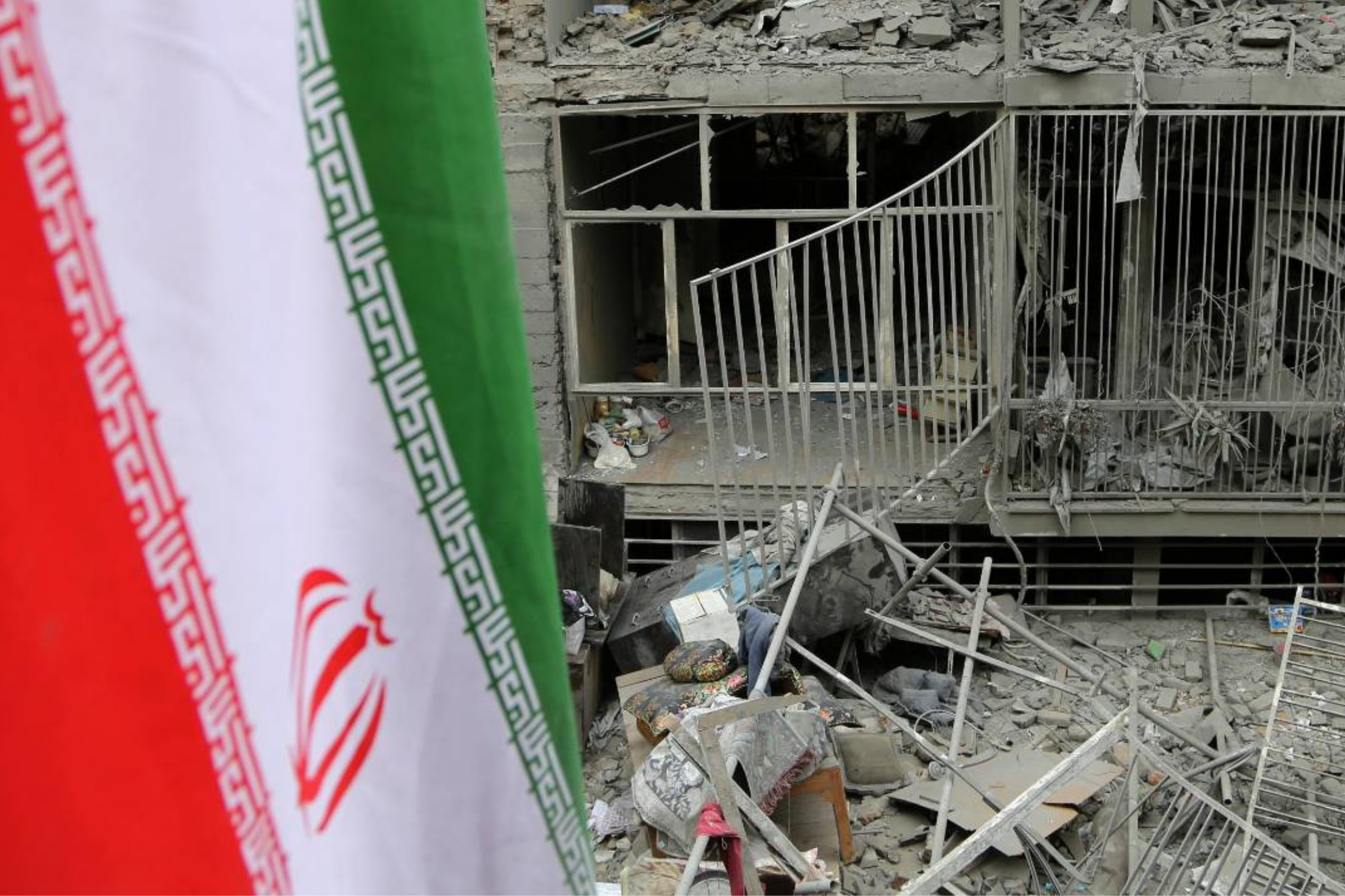 ABD-İsrail saldırılarında 31. gün: Trump gözünü İran petrolüne dikti