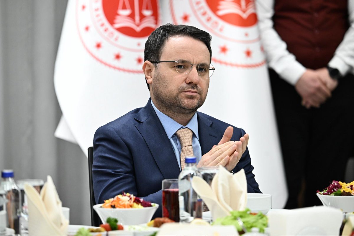 DEM Parti duyurdu, Akın Gürlek yalanladı: Öcalan'a konut kriz konusu oldu