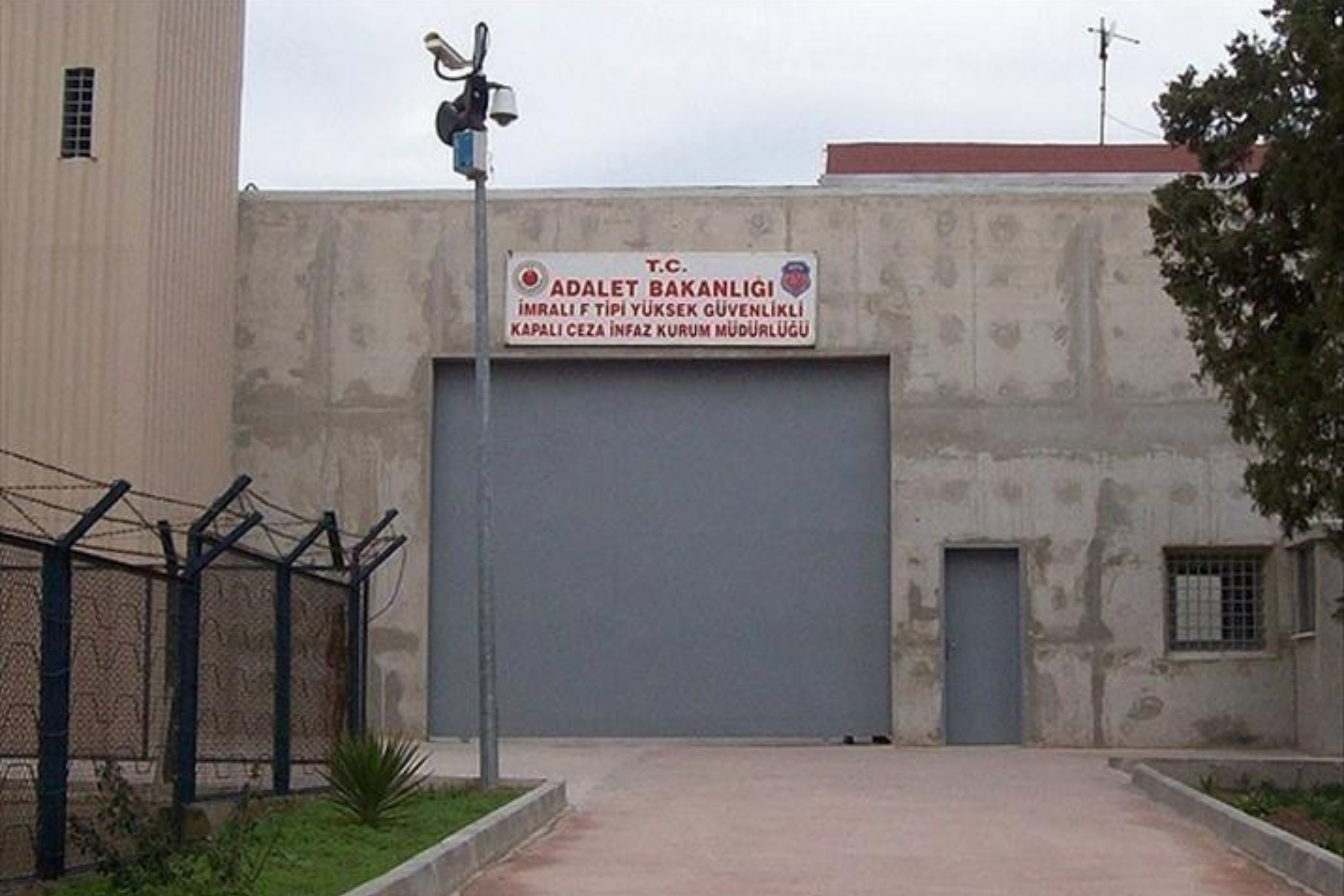 Süreçte yasa takvimi netleşiyor: ‘Öcalan ve üst düzey kadro kapsam dışı’ iddiası