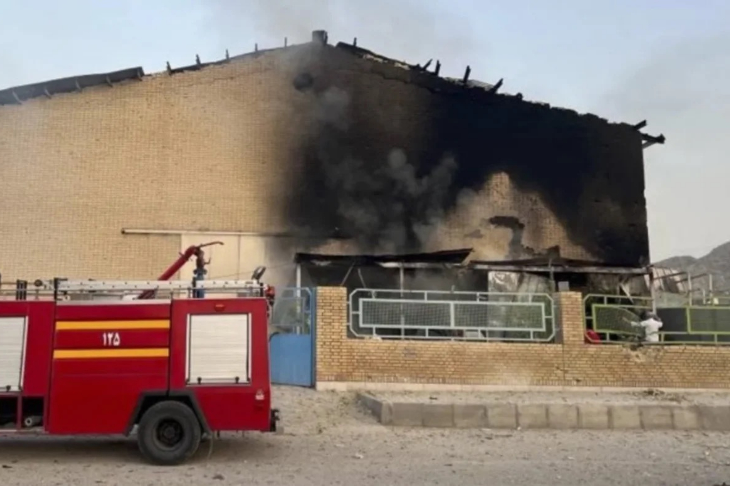 'Alçakça bir savaş suçu': ABD yeni füzesini İran'da voleybolcu çocuklar üzerinde test etti!