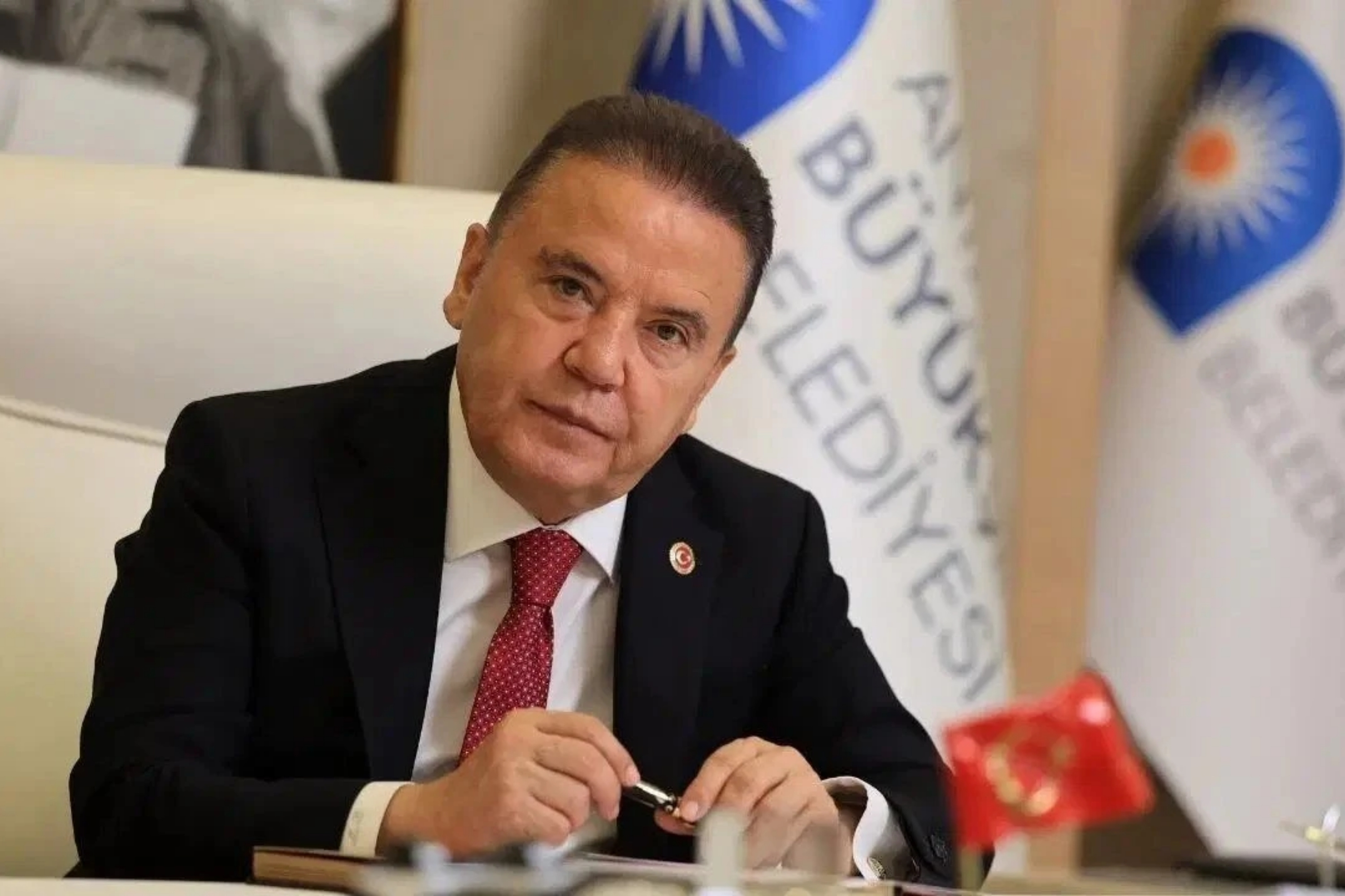 Muhittin Böcek hakkında bir tutuklama kararı daha