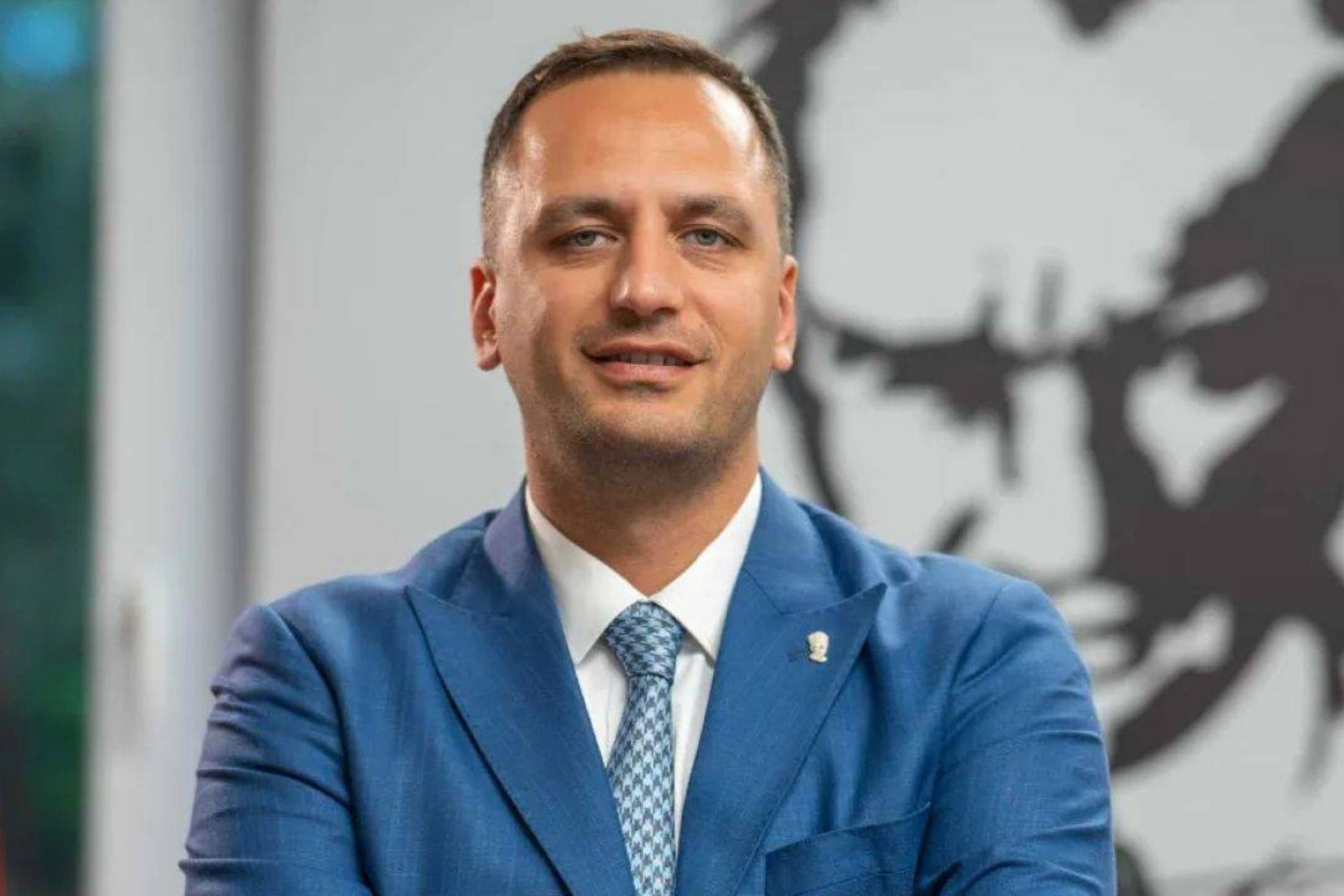 Bornova Belediye Başkanı Eşki dahil 4 kişinin serbest bırakılmasına ilişkin savcılık itirazını mahkeme reddetti