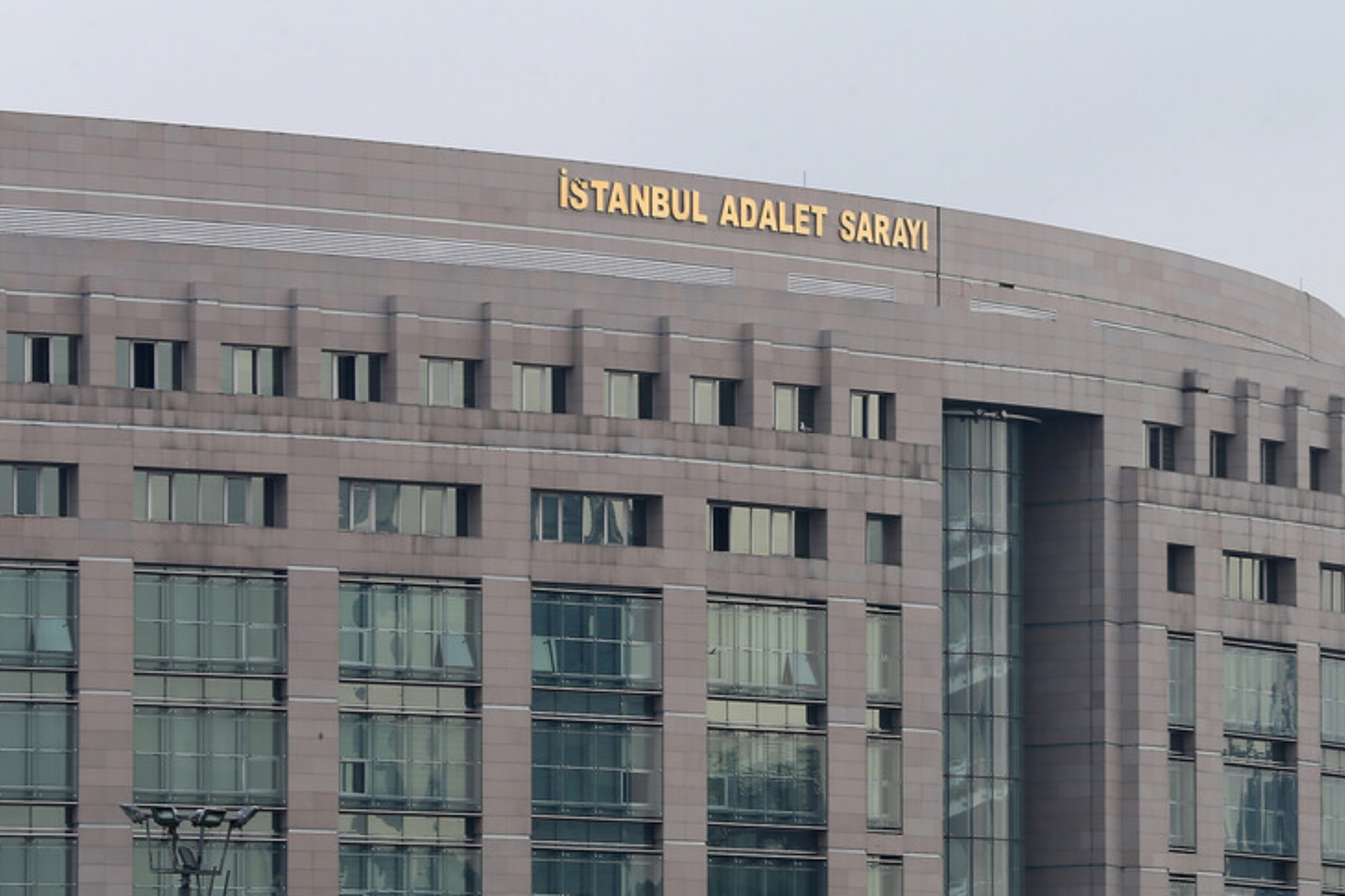 İsrail Başkonsolosluğu önündeki silahlı saldırı: 3 kişi adliyeye sevk edildi