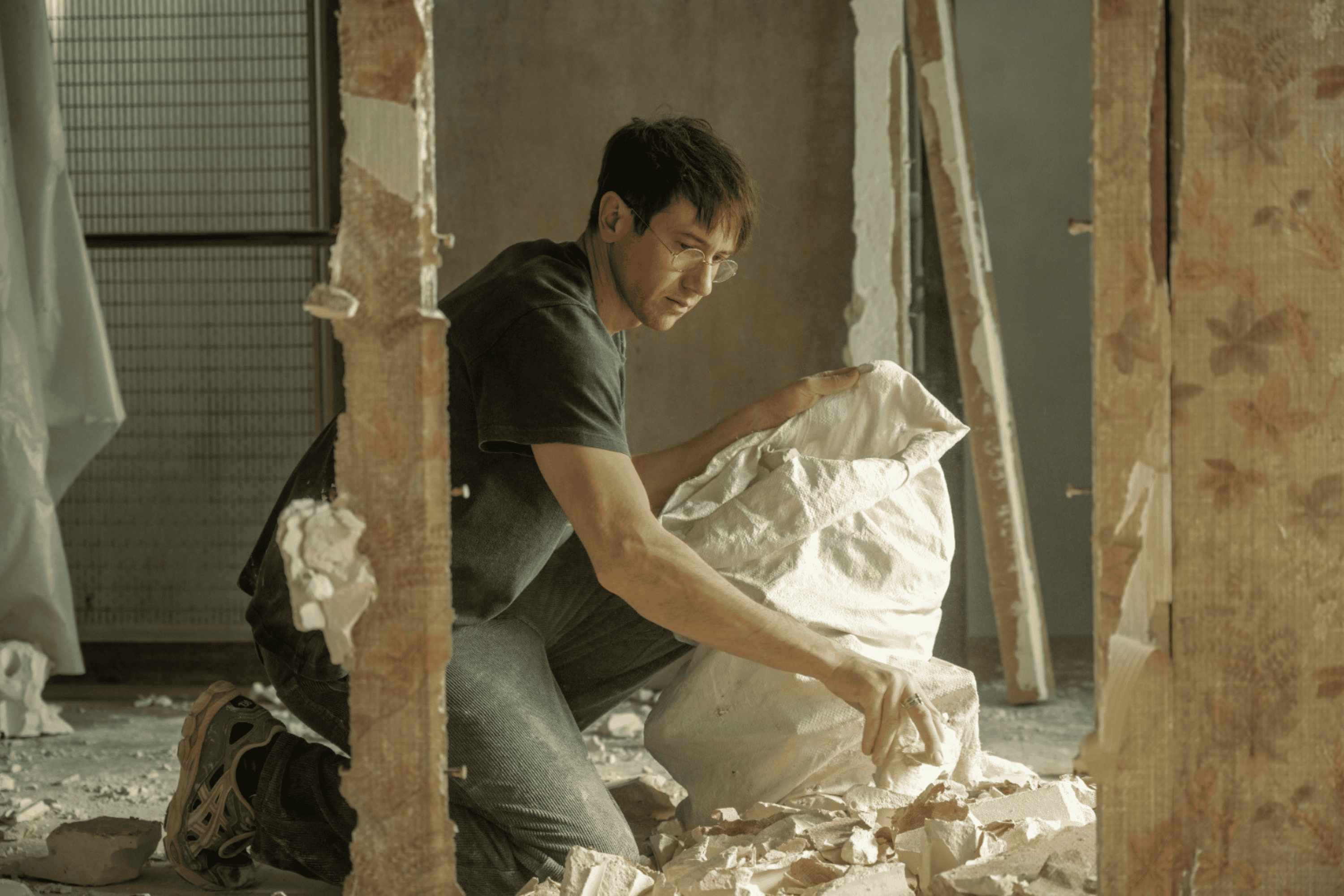 Piyasanın dışında, onurun yanında: İş Başında!