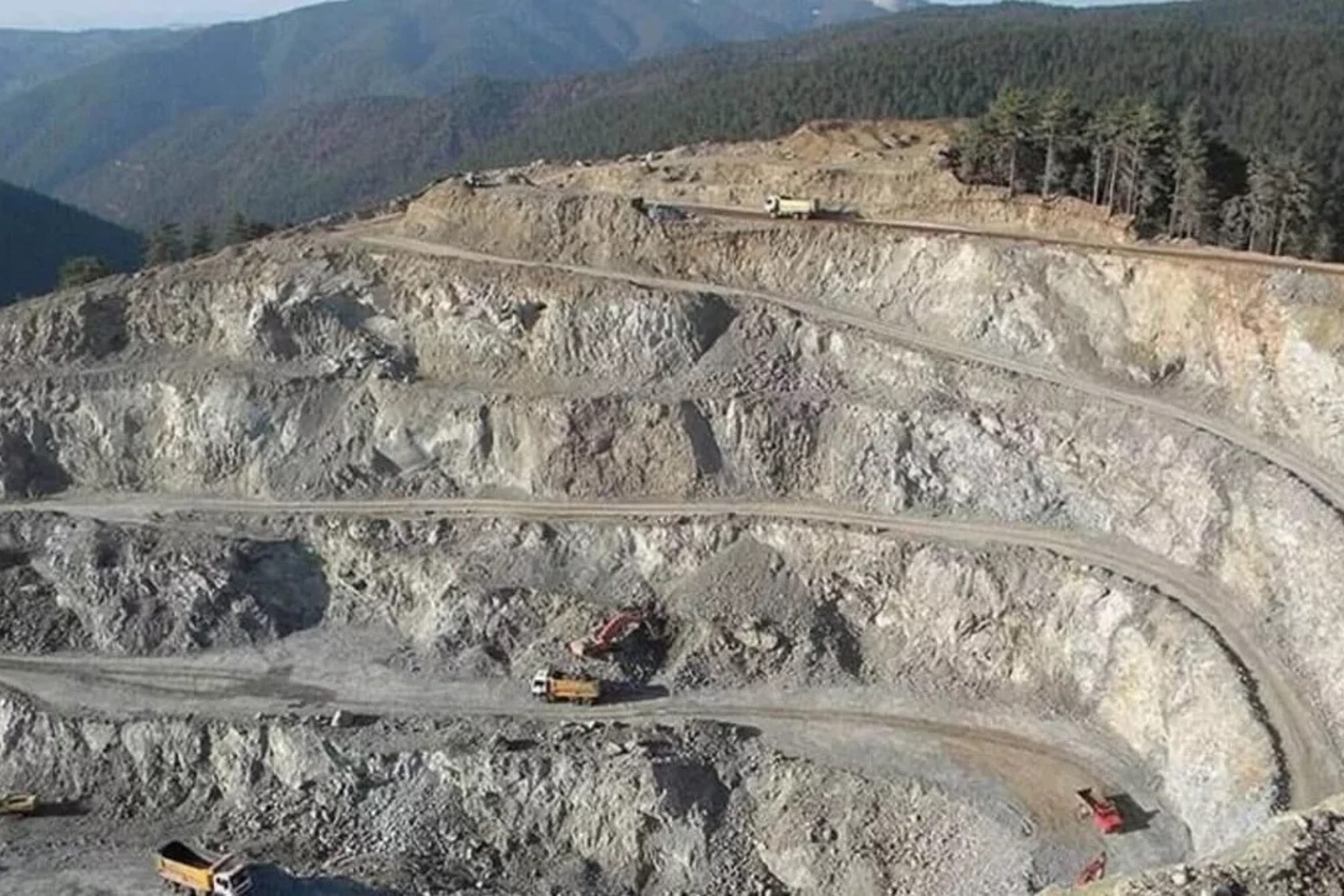 Aydın'da taş ocağında iş cinayeti: Makineye kolunu kaptıran işçi yaşamını yitirdi
