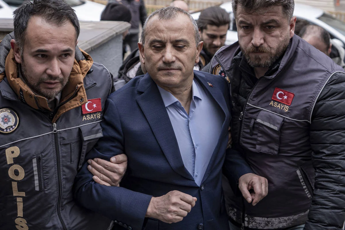 'Tuncay Sonel'e dokunmaya çalışan tek kişi komünist belediye başkanı oldu'