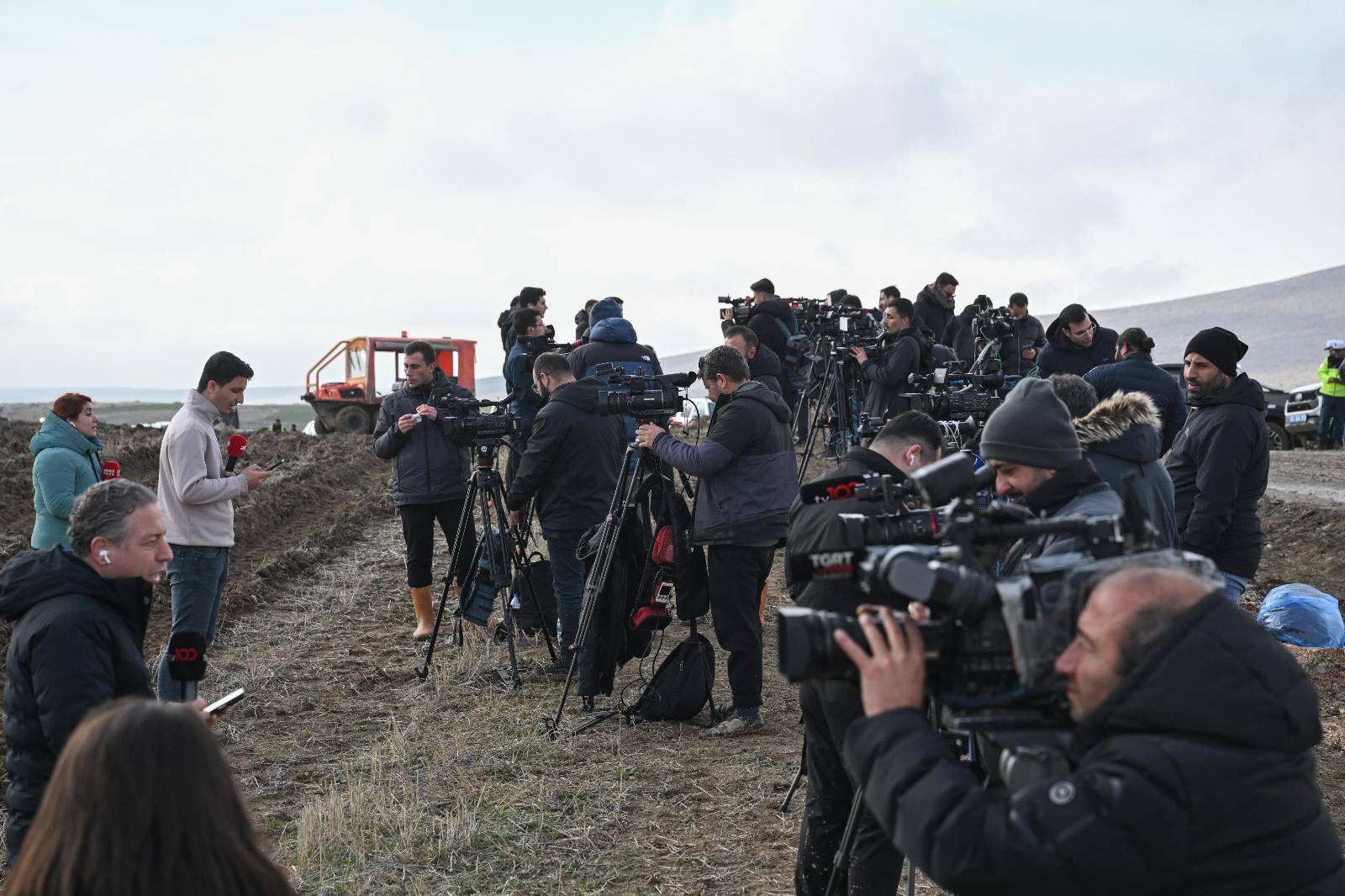 Gazeteciliğe 'sansür yasası' barikatı: 88 gazeteciye 113 soruşturma, onlarca gözaltı...