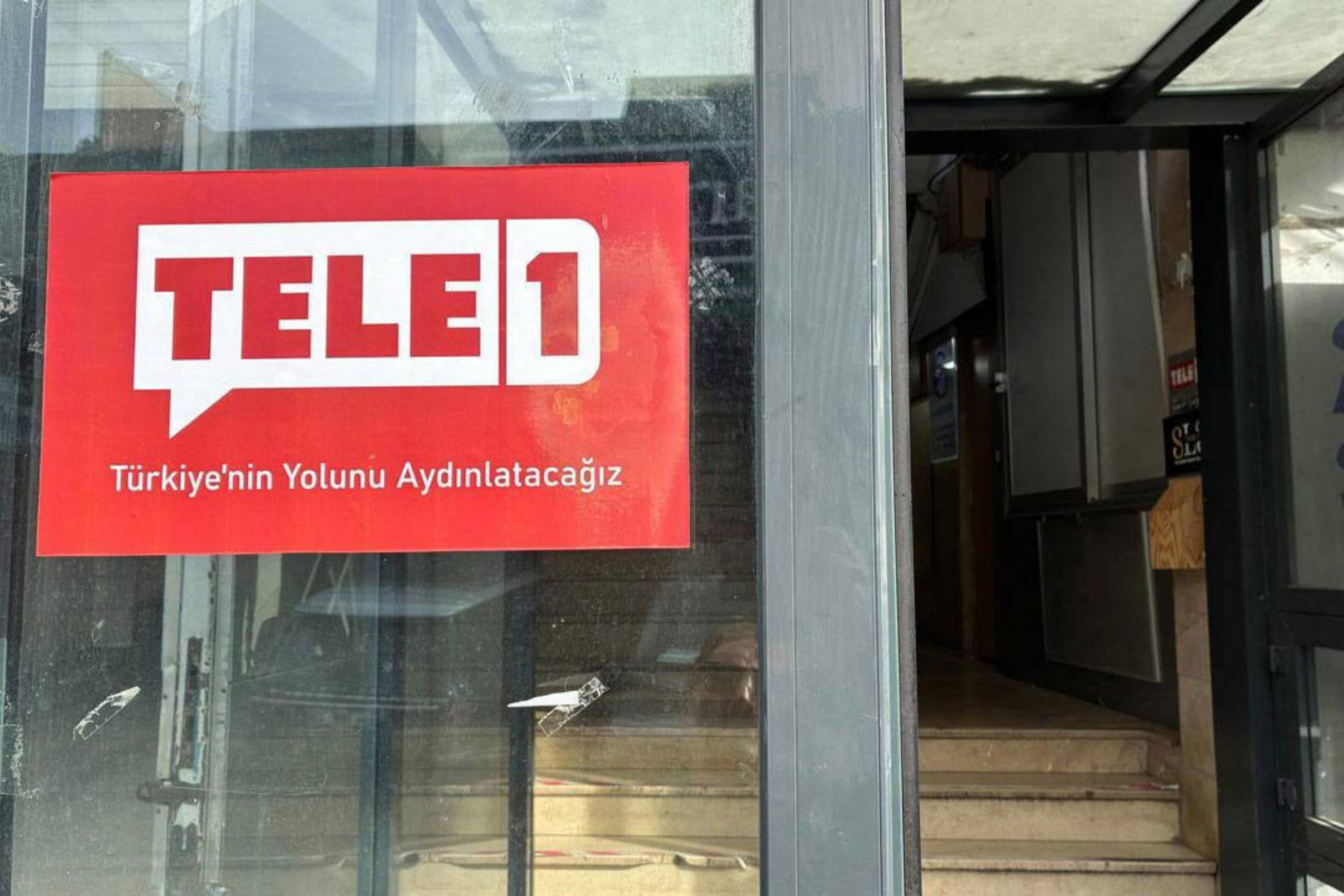 TELE1 satışa çıkarılmıştı: Avukatlar itiraza hazırlanıyor