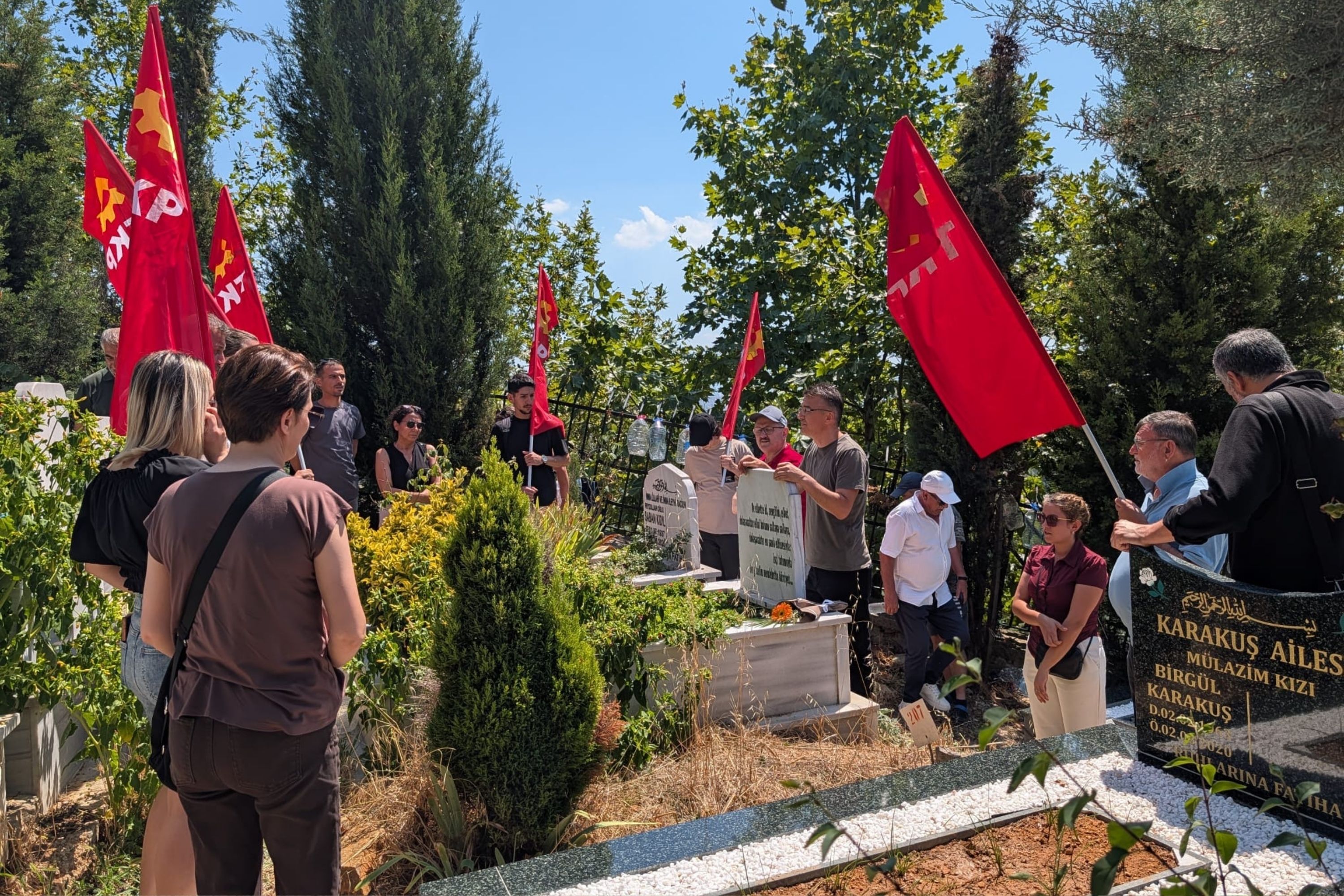 İşçi önderi Mustafa Tozkoparan ölümünün 6. yıldönümünde anıldı