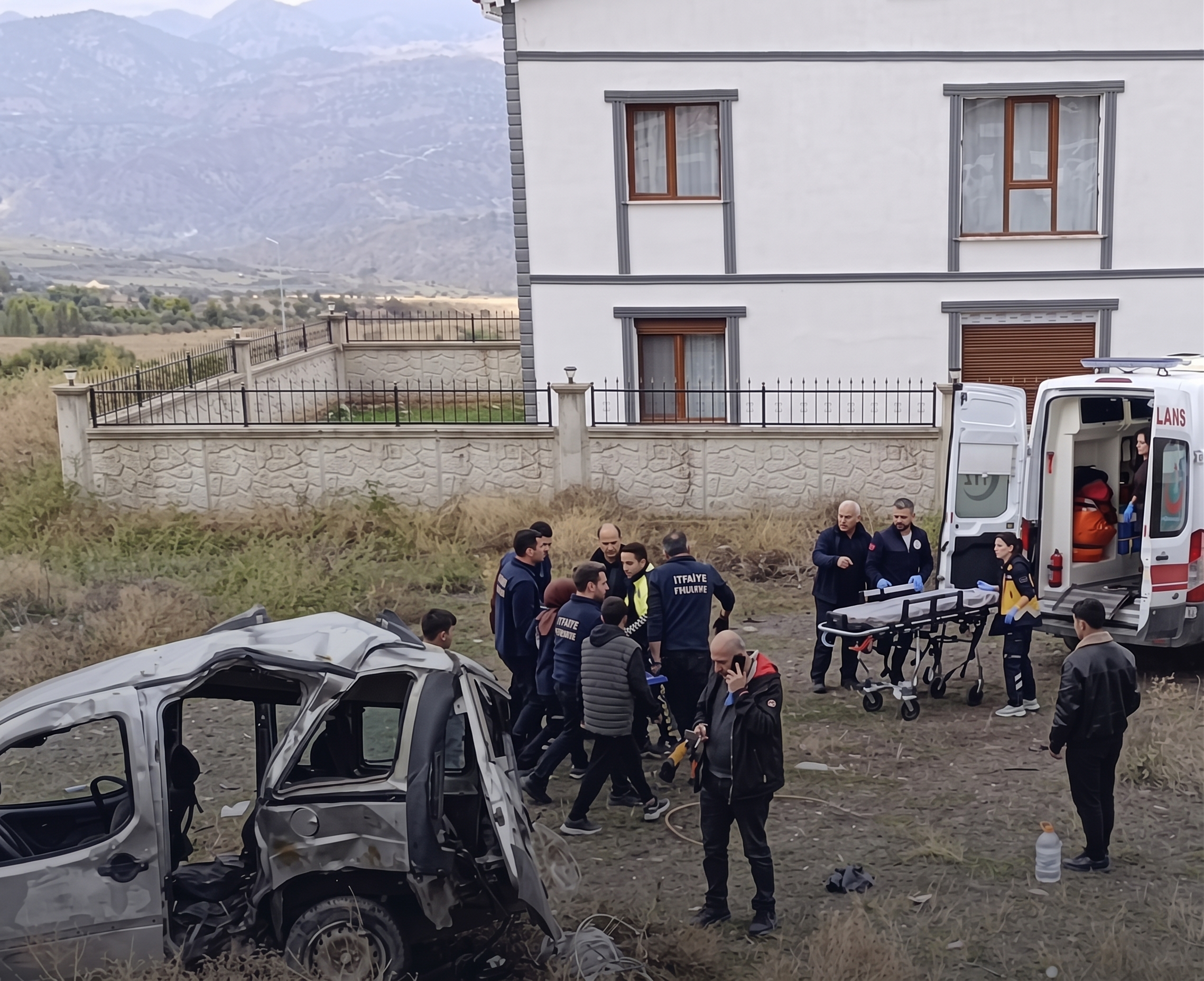 Sivas'ta işyeri aracının devrilmesi sonucu 14 yaşındaki öğrenci hayatını kaybetti