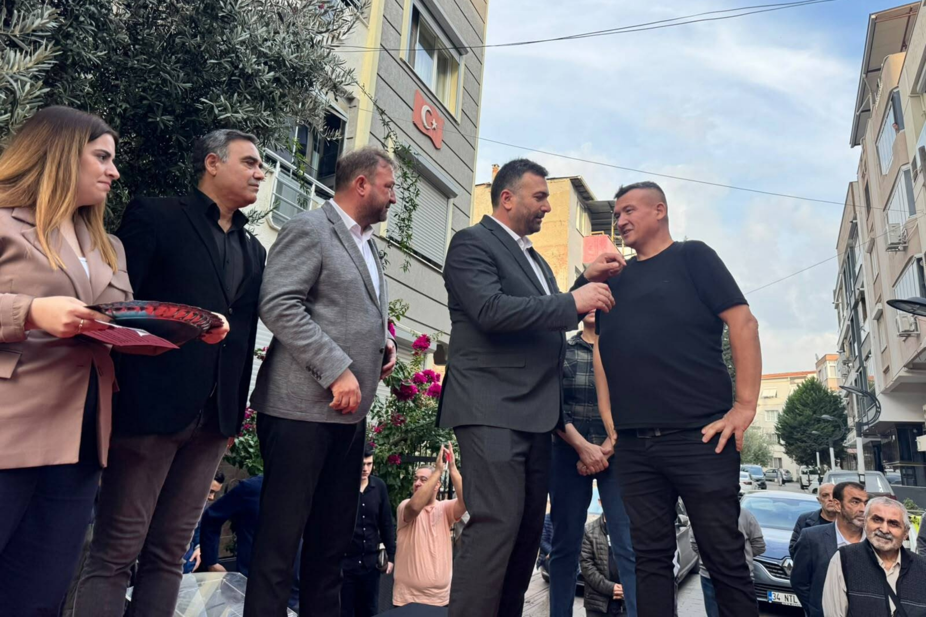 Yeni Parti’den ayrılan 200 kişi CHP’ye geçti