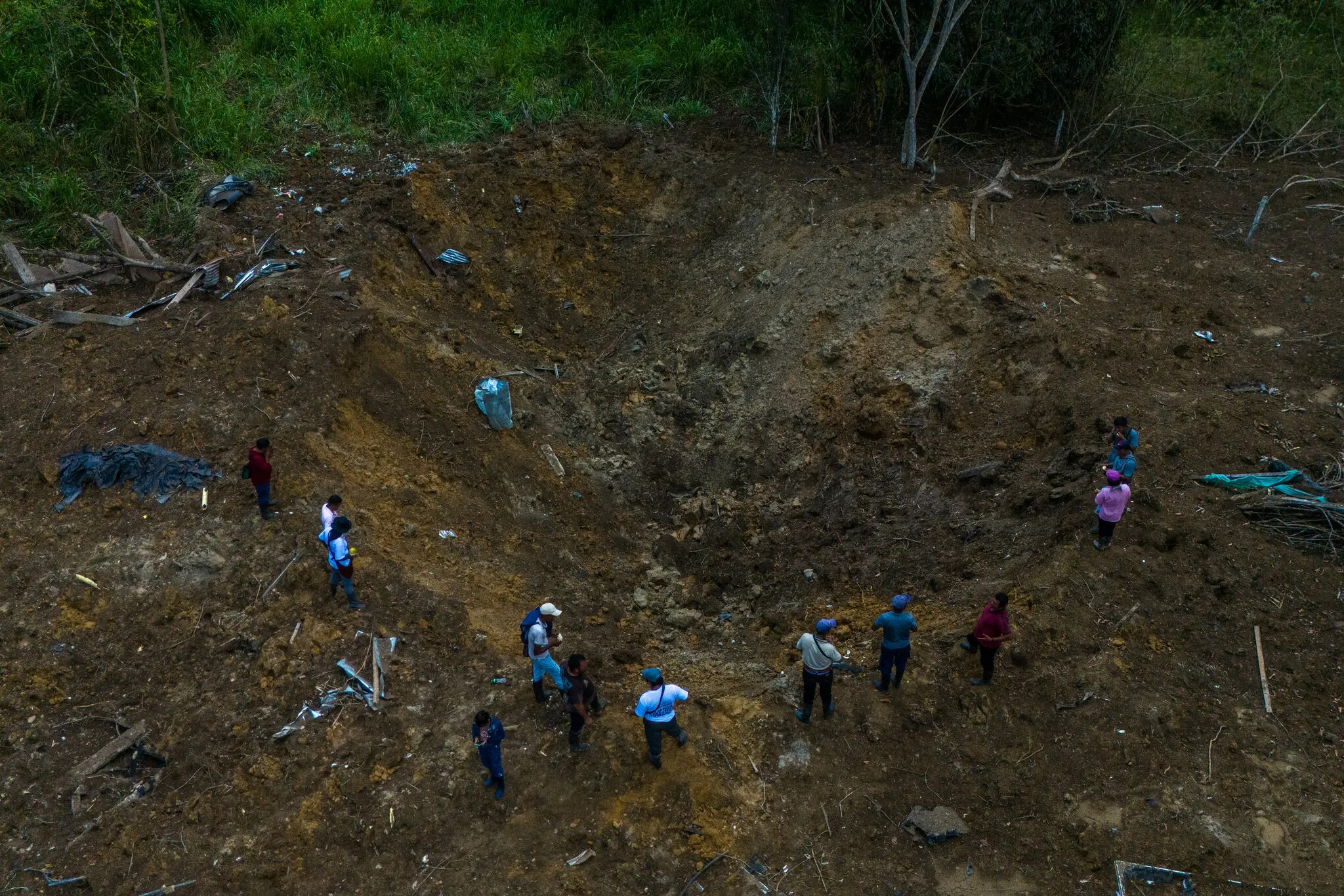 ABD–Ekvador ortak operasyonu tartışma yarattı: 'Uyuşturucu kampı' diye bombalanan yer çiftlik çıktı