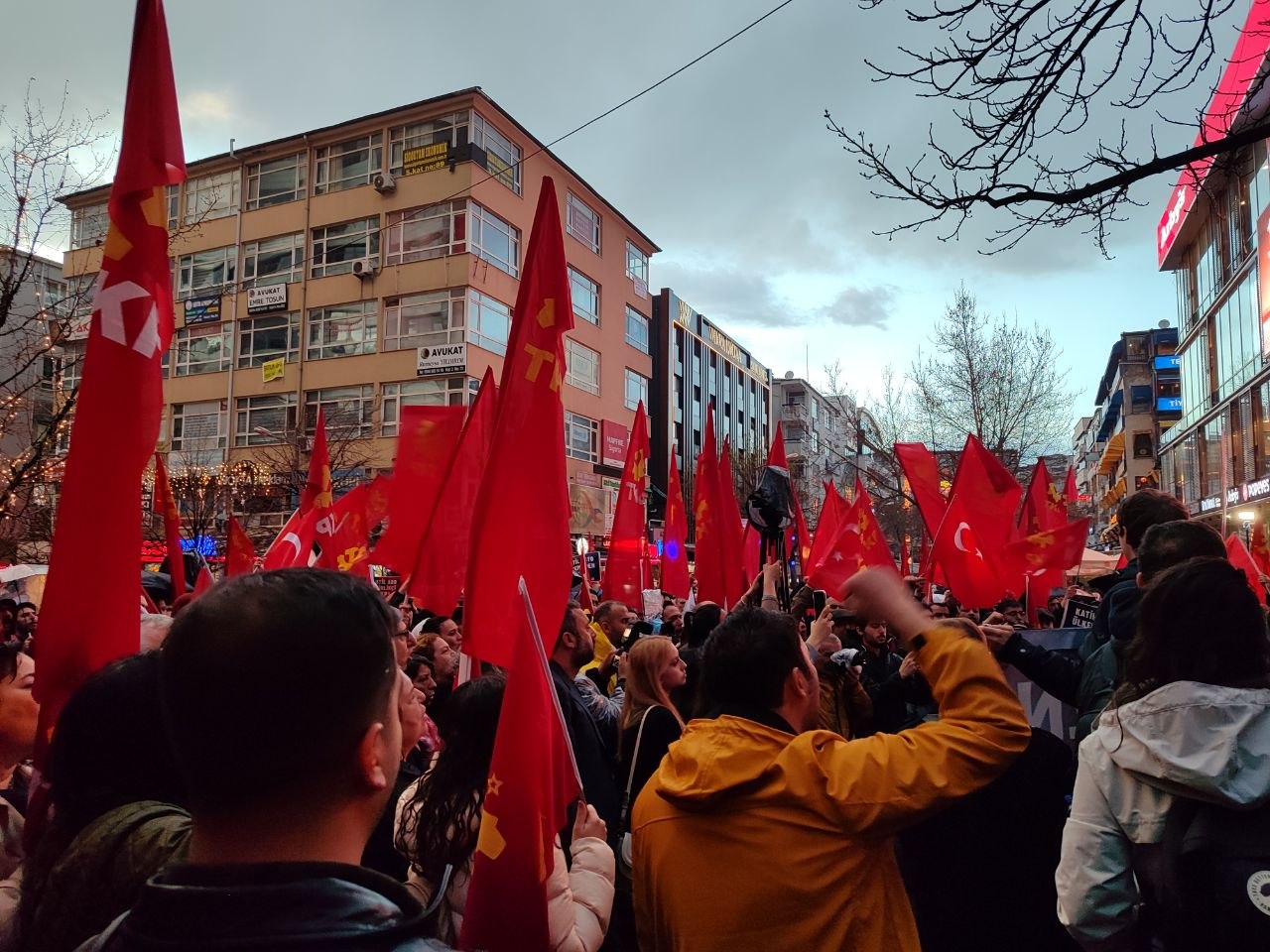 Komünistler Ankara'da NATO'ya karşı yürüdü: 'Bize NATO’suz bir Türkiye gerek!'