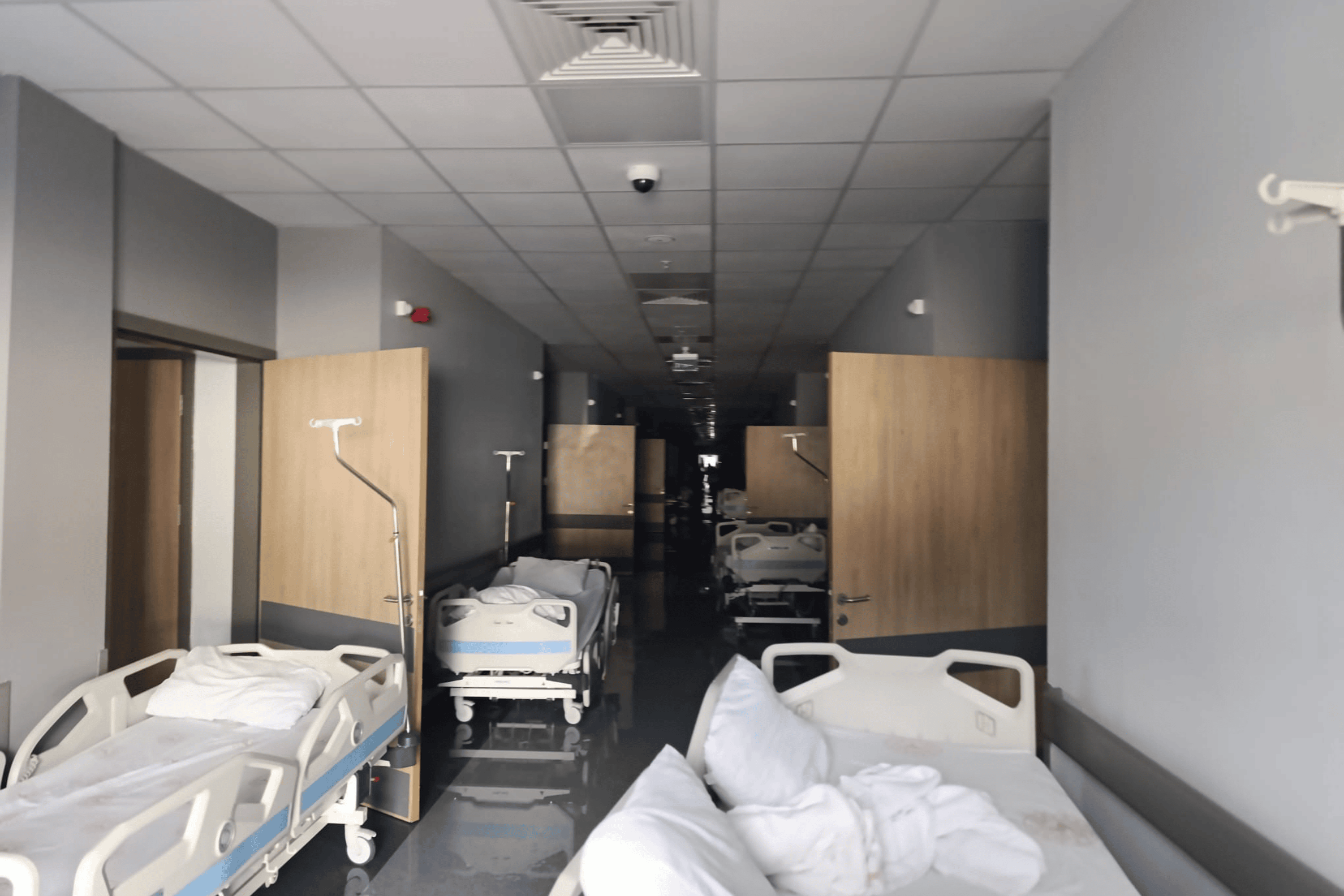 Tamamlanmadan açılmıştı: Defne Devlet Hastanesi sular altında kaldı, hastane 3 gün kapalı