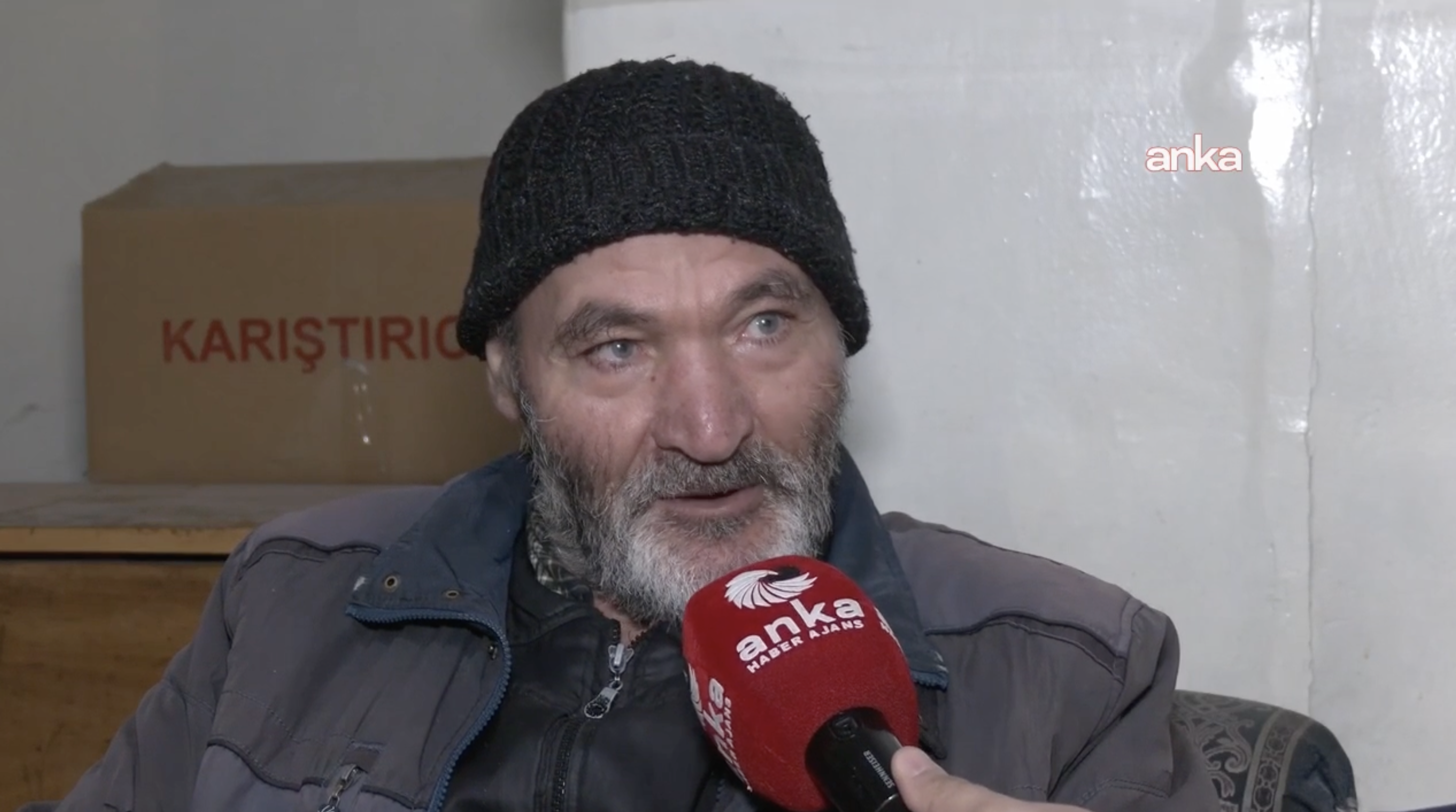 Otel odalarında yaşayan emekliler anlattı: Aynı odada kalıyor, banyoyu ortak kullanıyoruz