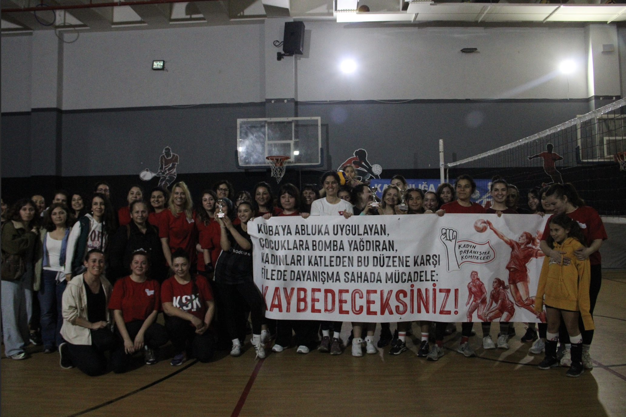 İzmir’de kadınlar voleybol turnuvasında buluştu: Kazanan dayanışma, kaybeden karanlık