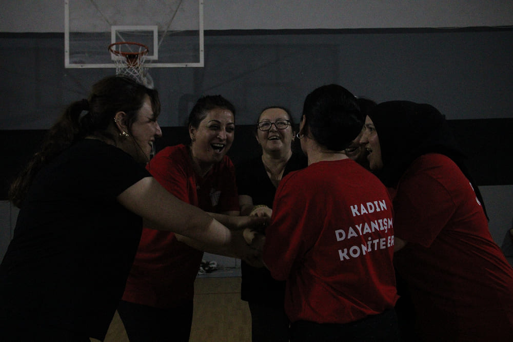 Profesyonel bir kadın voleybolcunun sporun kadın mücadelesindeki, birlikteliğindeki ve örgütlü hareket etmedeki önemine dair sözleri