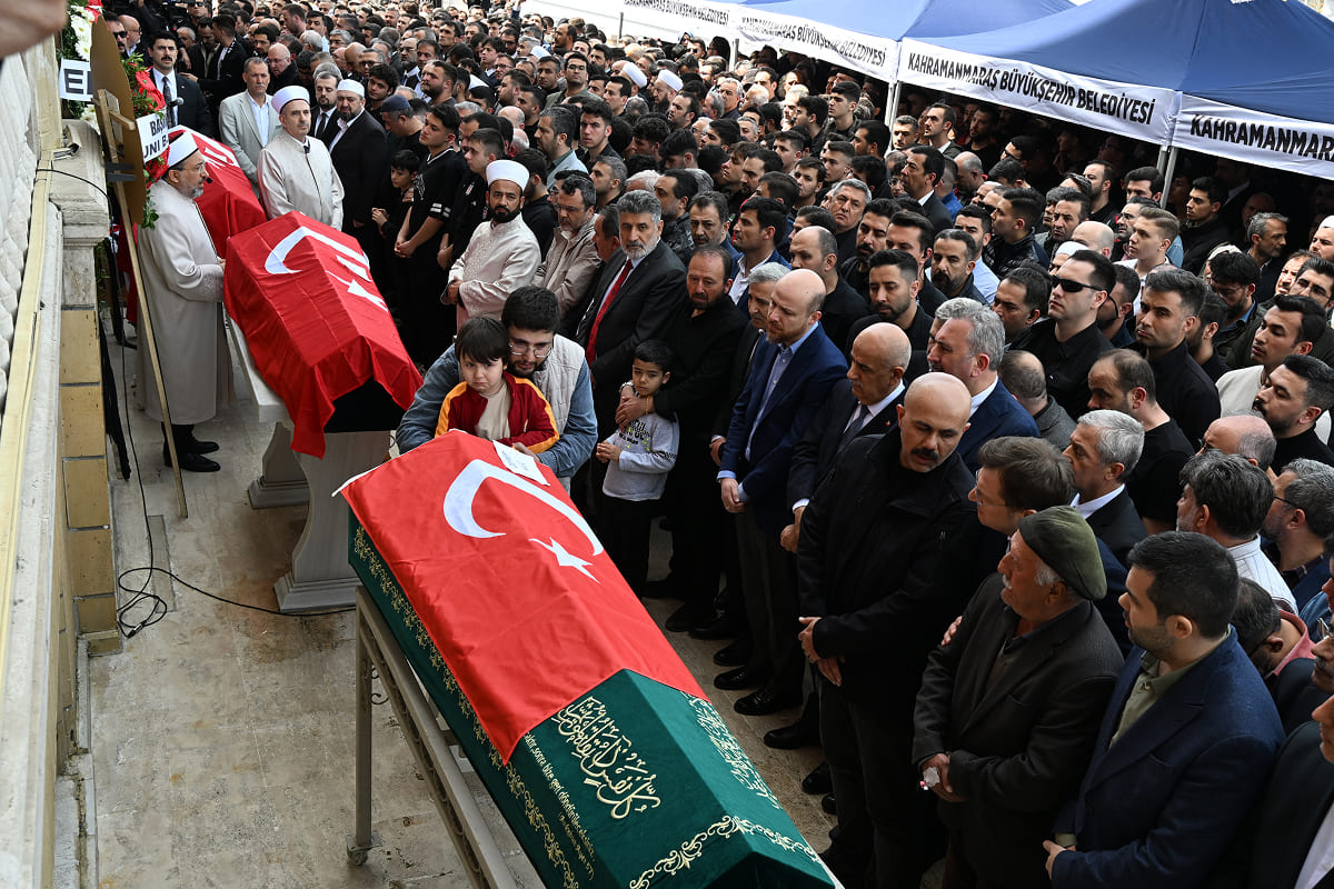 Kahramanmaraş'taki saldırı sonrası tutuklanan 1. sınıf emniyet müdürü ve polis müfettişi baba Uğur Mersinli'nin evindeki silahlar ve oğlunu emniyet poligonuna götürmesiyle ilgili verdiği ifadenin detayları.