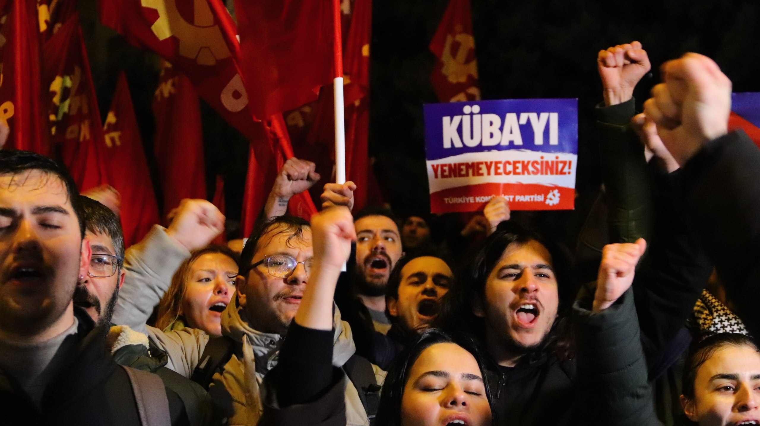 TKP ABD Büyükelçiliği’nin önünden haykırdı: ‘Küba halkının yanındayız’