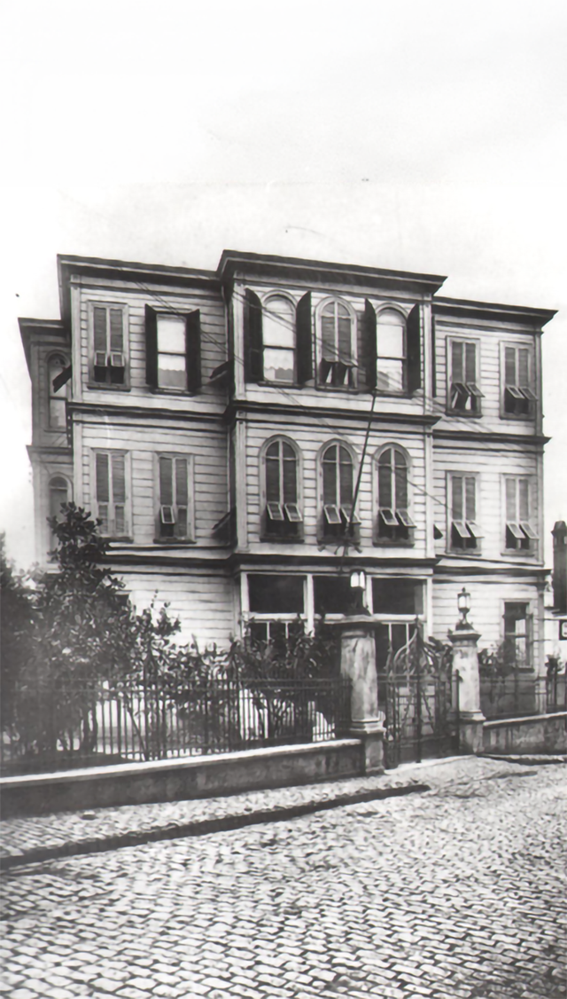 Yok olan bir konağın anlattıkları: Cağaloğlu’nda sınıfsal çöküş