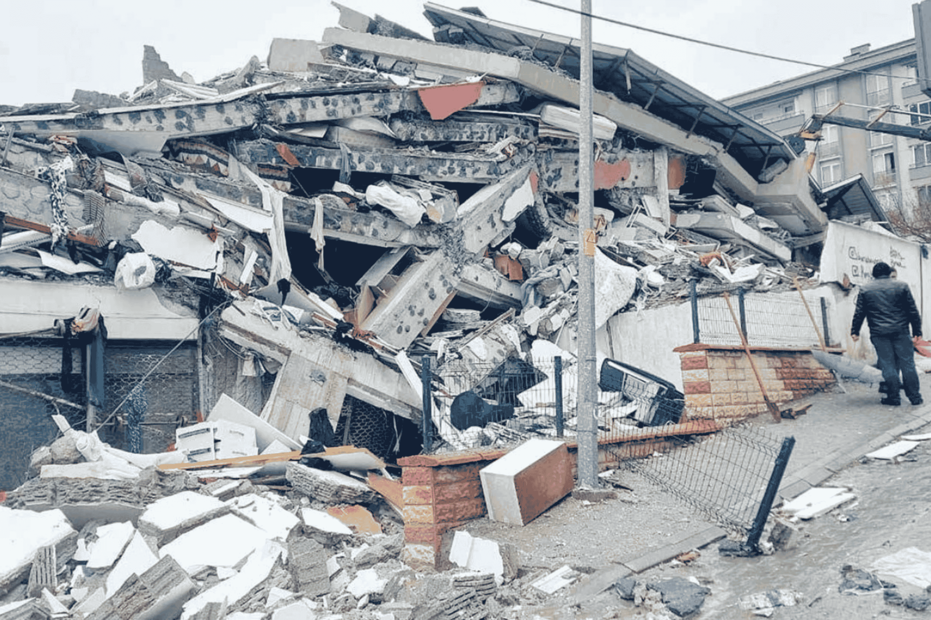 Sait Bey Sitesi davasında karar duruşması: Deliller gözardı edilmesin, müteahhitler 'olası kast'la yargılansın