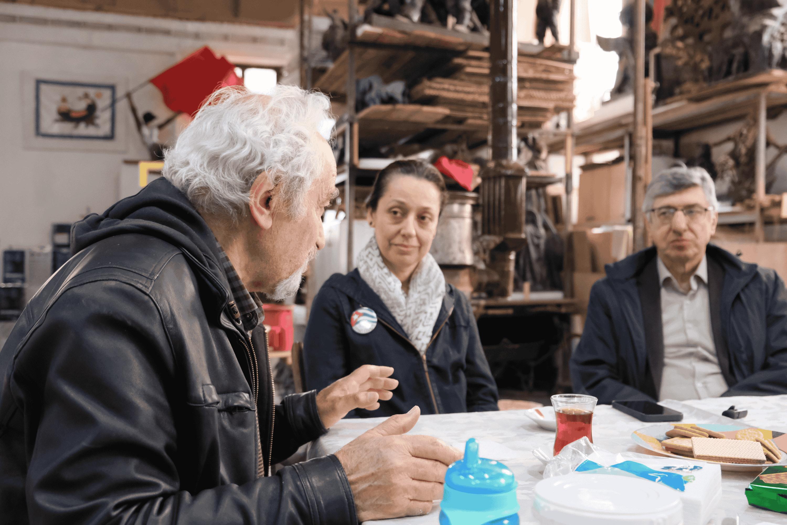 Havana'dan Ankara'ya iki anıt, iki heykel ve Küba'yla dayanışma: Metin Yurdanur'un atölyesinde buluşma