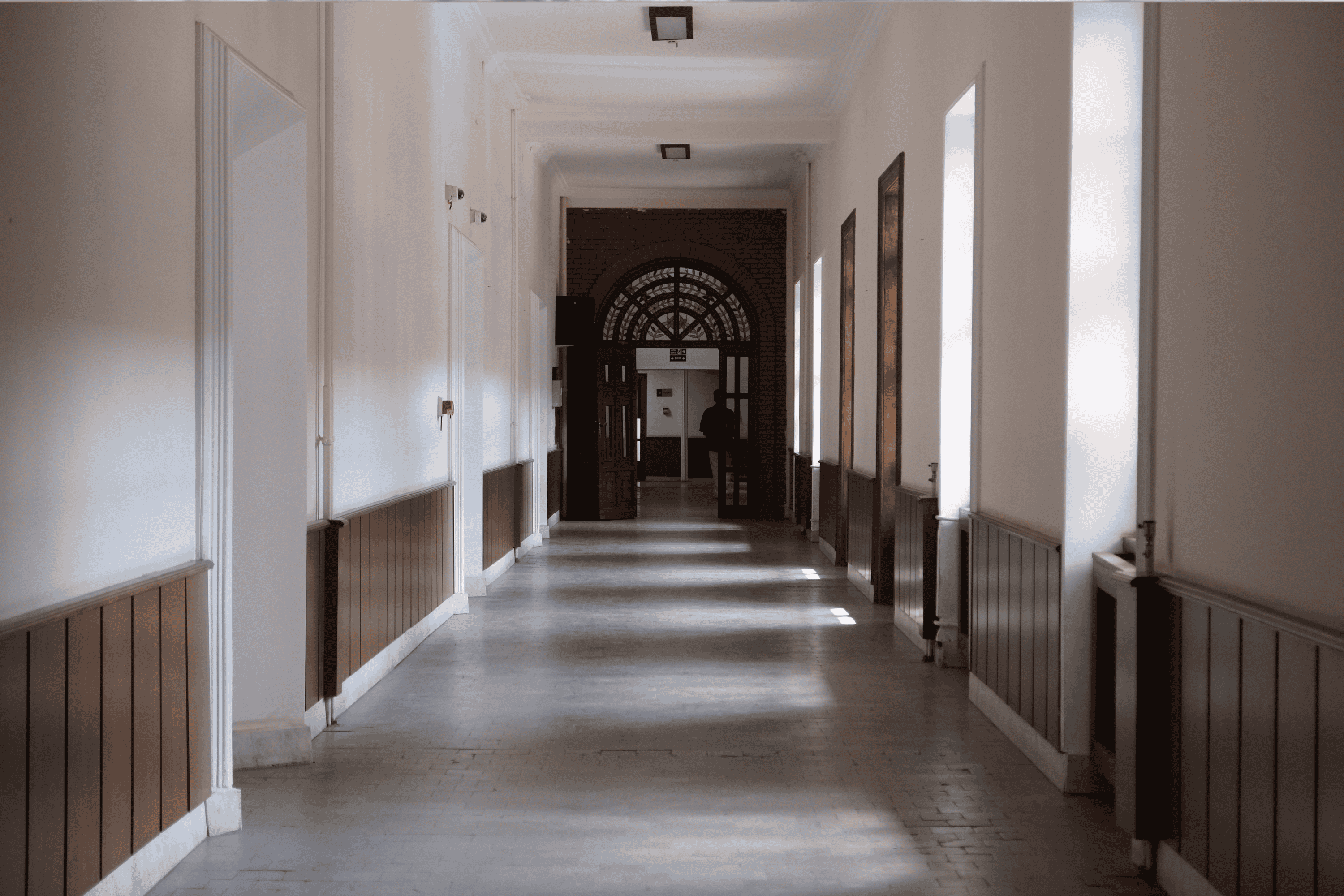 İnsanların Türküleri | Zindanı taştan oyarlar